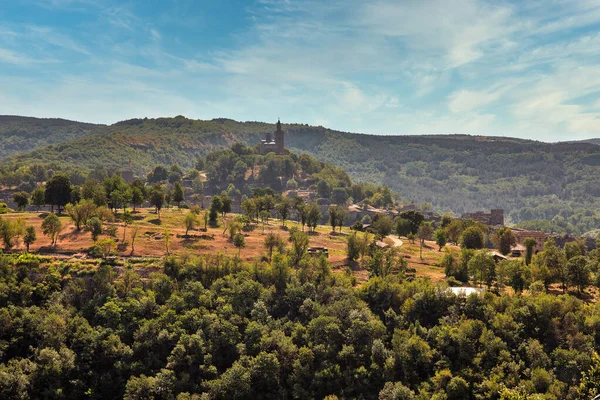 Vista Aérea Sobre Veliko Tarnovo Con Fortaleza Tsarevets Catedral Ascensión — Foto de Stock