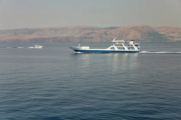 Seascape Ferry Ship Sails Distance Coast Greece — Stock Photo, Image