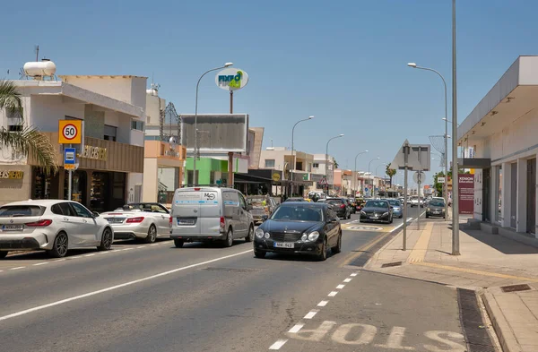 Paralimni Chipre Mayo 2021 Tráfico Calle Abril Centro Ciudad Desde — Foto de Stock