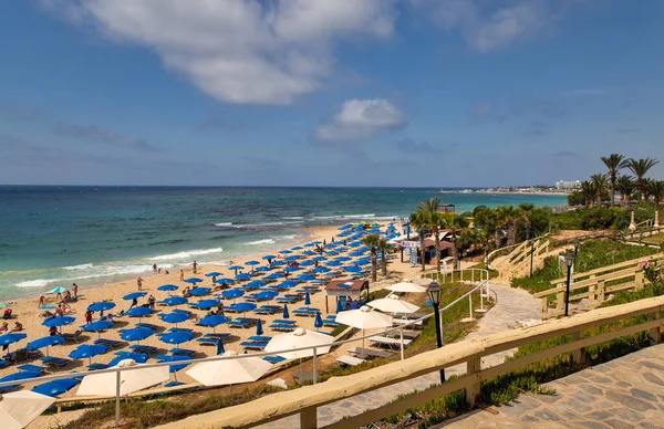 Айя Напа Кипр Мая 2021 Года Люди Посещают Знаменитый Пляж — стоковое фото