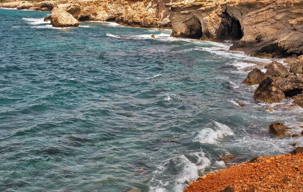 Ayia Napa Summer Resort Skalisty Widok Wybrzeże Słynnymi Jaskiniami Cypr — Zdjęcie stockowe
