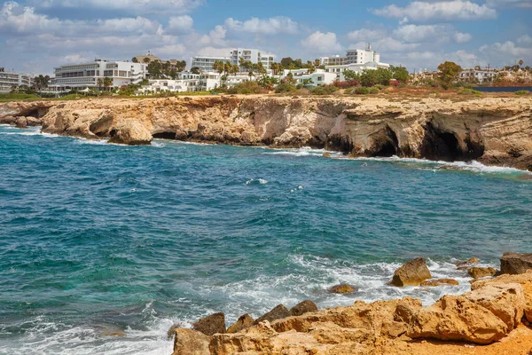 Літній Курорт Напа Скелястий Береговий Вид Цитарним Ландшафтом Кіпрі — стокове фото