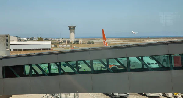 Larnaca Cyprus May 2021 Passenger Airplane Takes Glafcos Clerides Larnaca — Stock Photo, Image