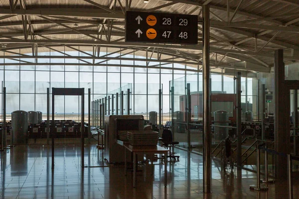 Пустой Зал Ожидания Пропускным Пунктом Аэропорту — стоковое фото