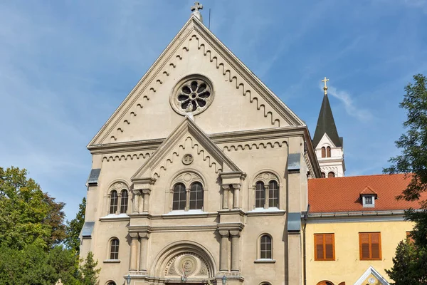 Basilica Minor Ongeschoeide Karmelieten Gevel Keszthely Hongarije — Stockfoto