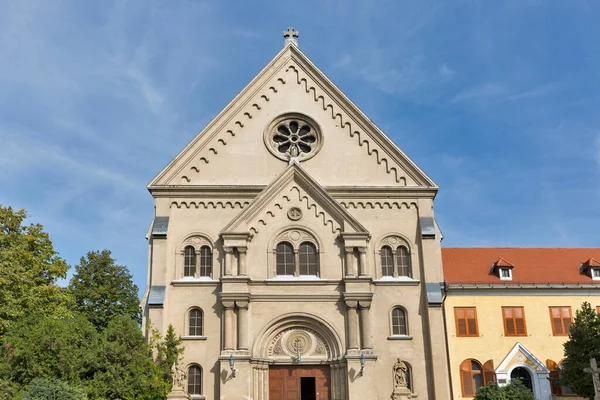 Basilica Minor Ongeschoeide Karmelieten Gevel Keszthely Hongarije — Stockfoto