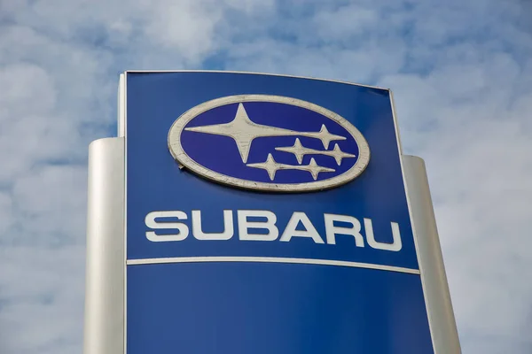 Kijev Ukrajna Április 2022 Subaru Márkakereskedés Iroda Logó Közelkép Szabadban — Stock Fotó