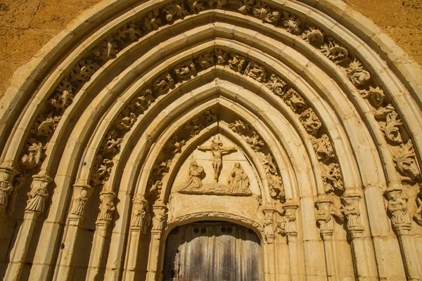 Sandoval manastırın kapısı. Leon. İspanya — Stok fotoğraf
