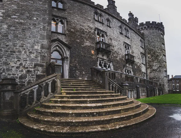 Kilkenny Irlanda Dezembro 2018 Vista Panorâmica Escada Entrada Castelo Kilkenny — Fotografia de Stock