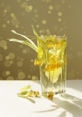 cam limon çayı ve ıhlamur çiçek