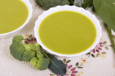 brokoli çorbası (brokoli yeşil taze çorbası Krem)