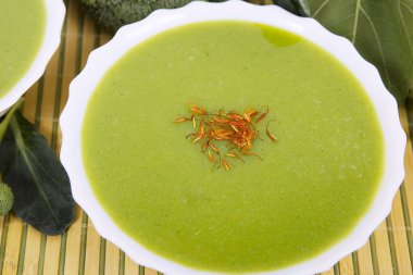 brokoli çorbası (brokoli yeşil taze çorbası Krem)