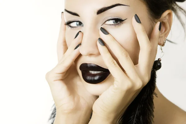 Beautiful girl with black lipstick matte black manicure and acce — Stock Photo, Image