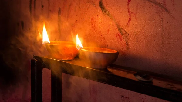 Velas Close Templo Indiano Festival Religioso Diwali Chama Lâmpada Óleo — Fotografia de Stock