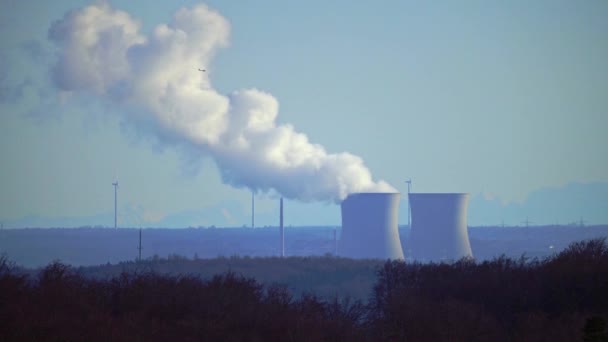 View to nuclear power plant Gundremmingen Germany on a day of shut down — Video Stock