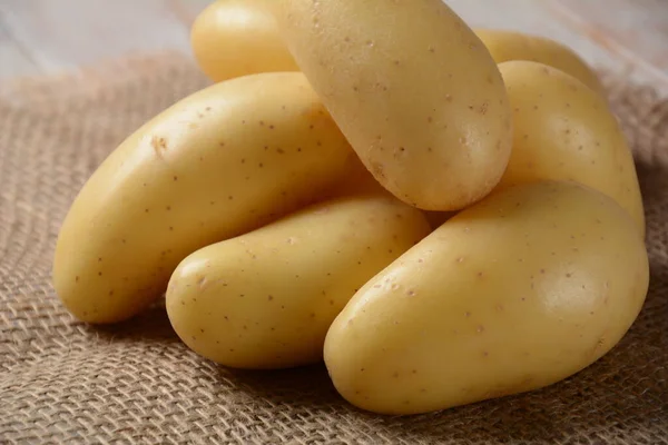 Little Yellow Potatoes Clean Ready Cooking Burlap Sack Background — Stock Photo, Image