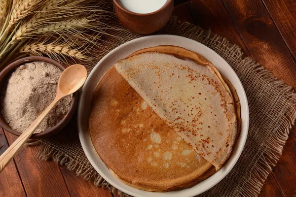 Traditional French Savory Buckwheat Galettes Bretonnes Pancakes Table Flour Wheat — Stock Photo, Image