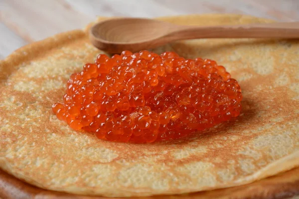 Panquecas Com Caviar Vermelho Shrovetide Maslenitsa Semana Refeição Festival Pilha — Fotografia de Stock