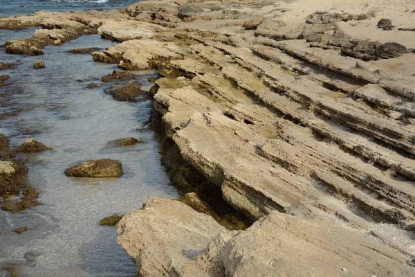 Scénický Pohled Skalnaté Pobřeží Středozemního Moře Klidný Záliv Severním Izraeli — Stock fotografie