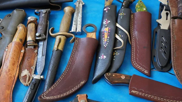 Armas Aço Frio Bayonets Dirks Punhais Stilettos Cutlasses Cabides Coleção — Fotografia de Stock