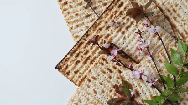 Tafel Geserveerd Voor Pascha Pesach Binnen Met Matzah Brood Als — Stockfoto