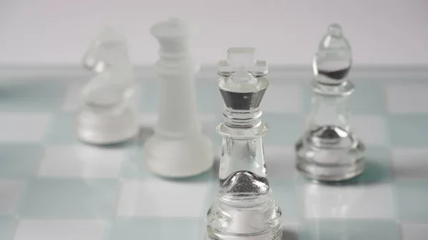 Transparent Chess Figures Starting Position Reflective Chess Board Red Tone — Foto Stock