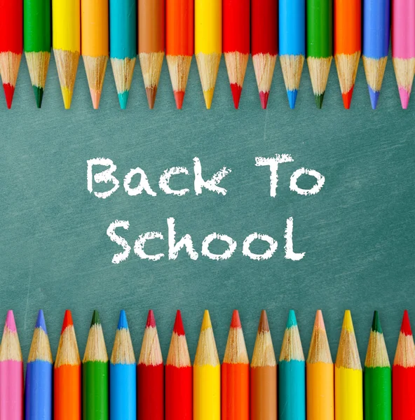 Okulun arka plan aksesuarı ile