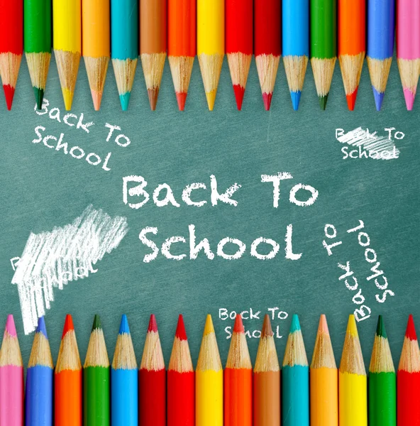 Okulun arka plan aksesuarı ile