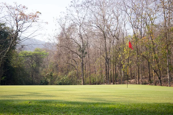 泰国美丽的高尔夫球场 — 图库照片