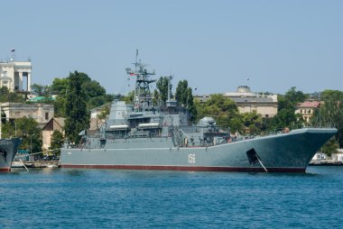 savaş gemisi