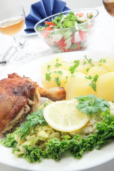 Roasted chicken breast and boiled potatos — Stock Photo, Image