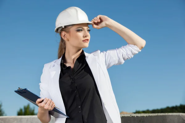 Engenheira feminina — Fotografia de Stock