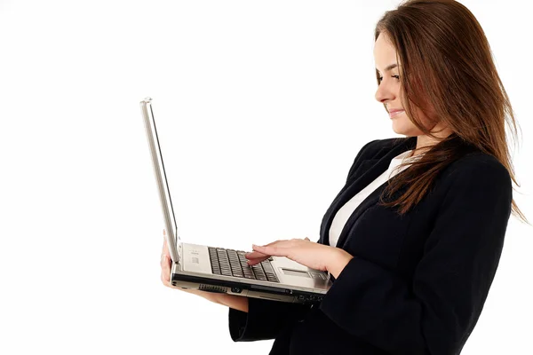 Donna che lavora con il computer portatile — Foto Stock