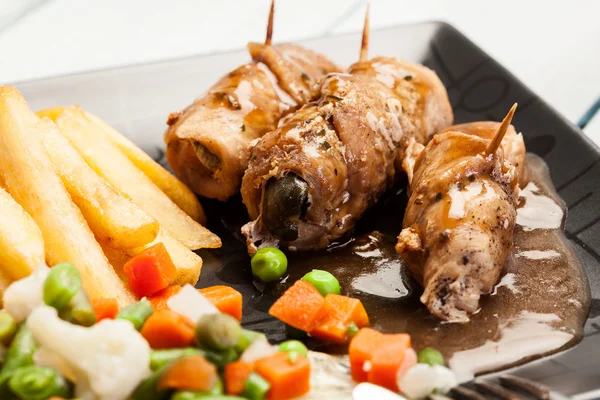 Beef rolls and vegetables — Stock Photo, Image