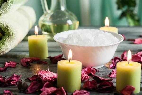 Wellness Stillleben: Aromatherapie Kerze — Stockfoto