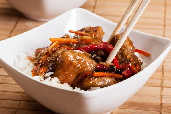 Sweet and sour pork and rice — Stock Photo, Image