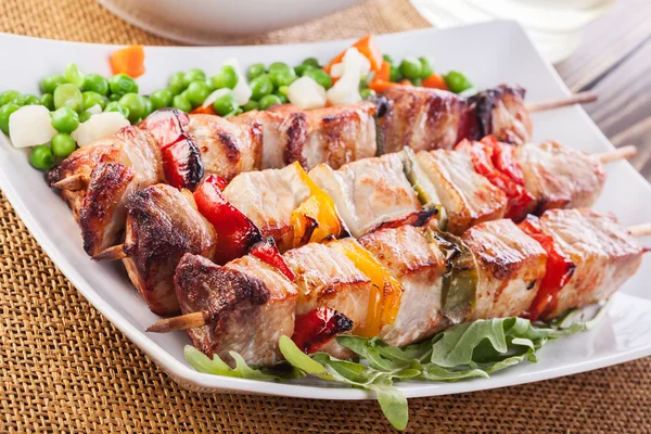 Grilled shashlik with vegetables — Stock Photo, Image