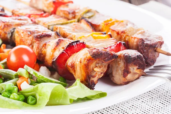 Sebzeli ızgara kebab — Stok fotoğraf