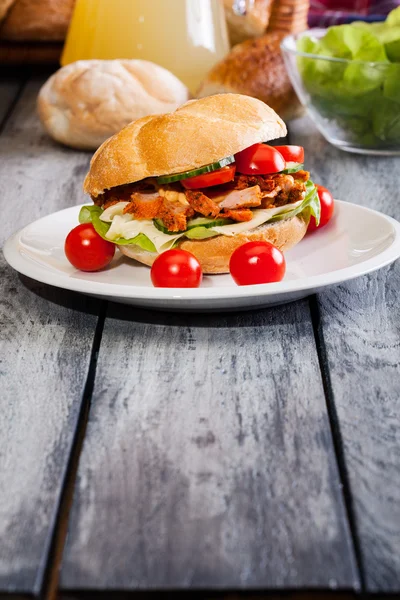Кебаб-сэндвич — стоковое фото