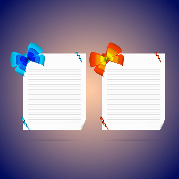 Банкноты с подарочными бантами и лентами
