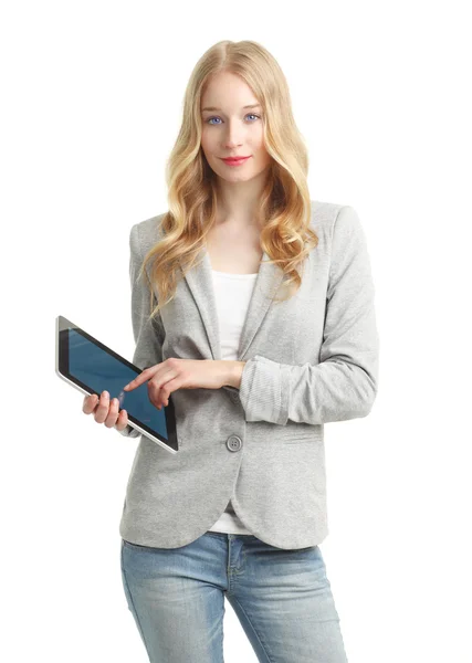 Молода студентка тримає цифровий планшет — стокове фото