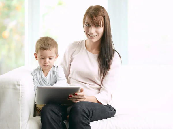 Mother reading a fairy tale to her son — Stock Photo, Image