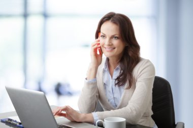güzel iş kadını telefon sohbet