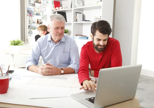 Business team in architect studio — Stock Photo, Image