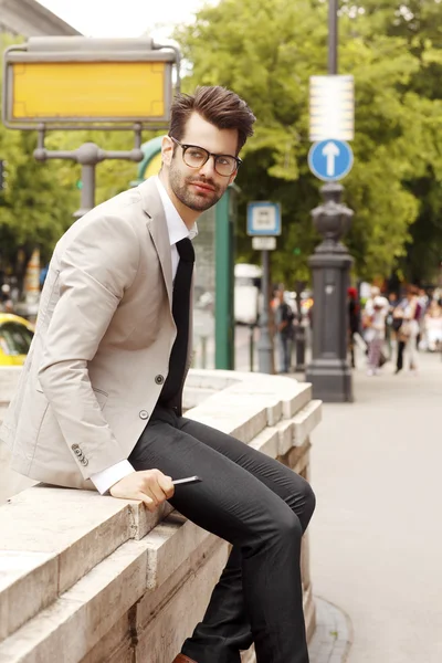 Businessman at the city — Stock Photo, Image