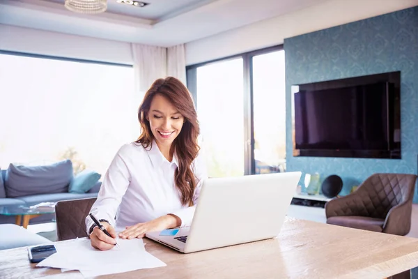 Confident Middle Aged Businesswoman Sitting Office Desk Her Laptop Working — Φωτογραφία Αρχείου