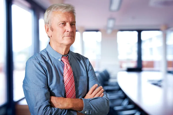 Executive Senior Businessman Standing Arms Crossed Boardroom — 스톡 사진