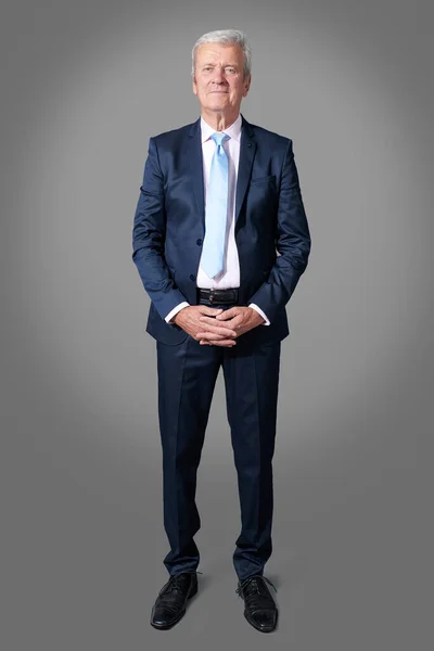 Studio Shot Executive Senior Businessman Wearing Suit Tie While Standing — 图库照片