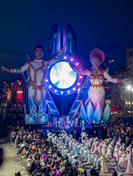 Carnevale Viareggio Notte Secondo Corso Mascherato Svolge Notte Carri Allegorici — Foto Stock