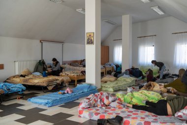 Sighet, Maramure, Romanya - mar 8 2022: Maica Indureata manastırında kurulan mülteci yurdu